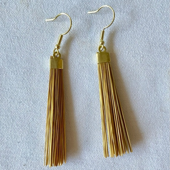 Rare Golden Grass Earrings - Picture 6 of 14